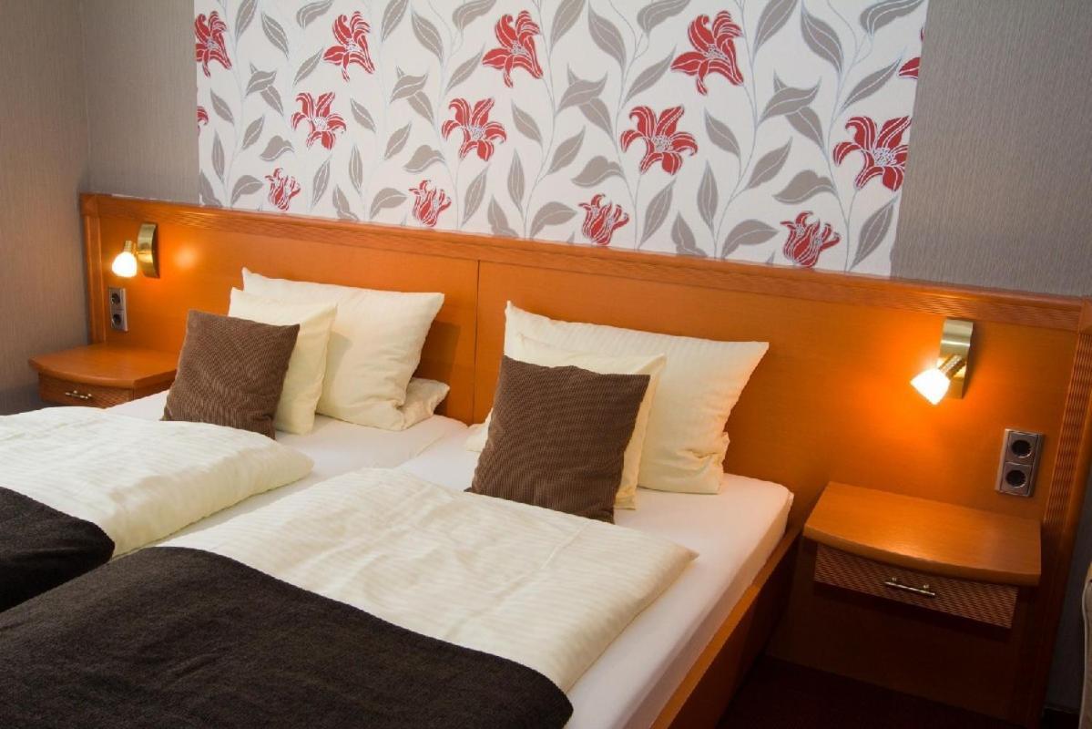 Hotel-Garni-Kachelburg Dieblich Kültér fotó